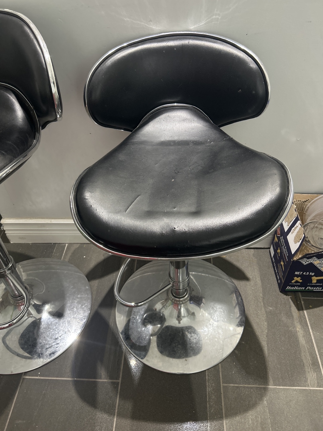 Set of 2 Black Bar Stools - photo 3