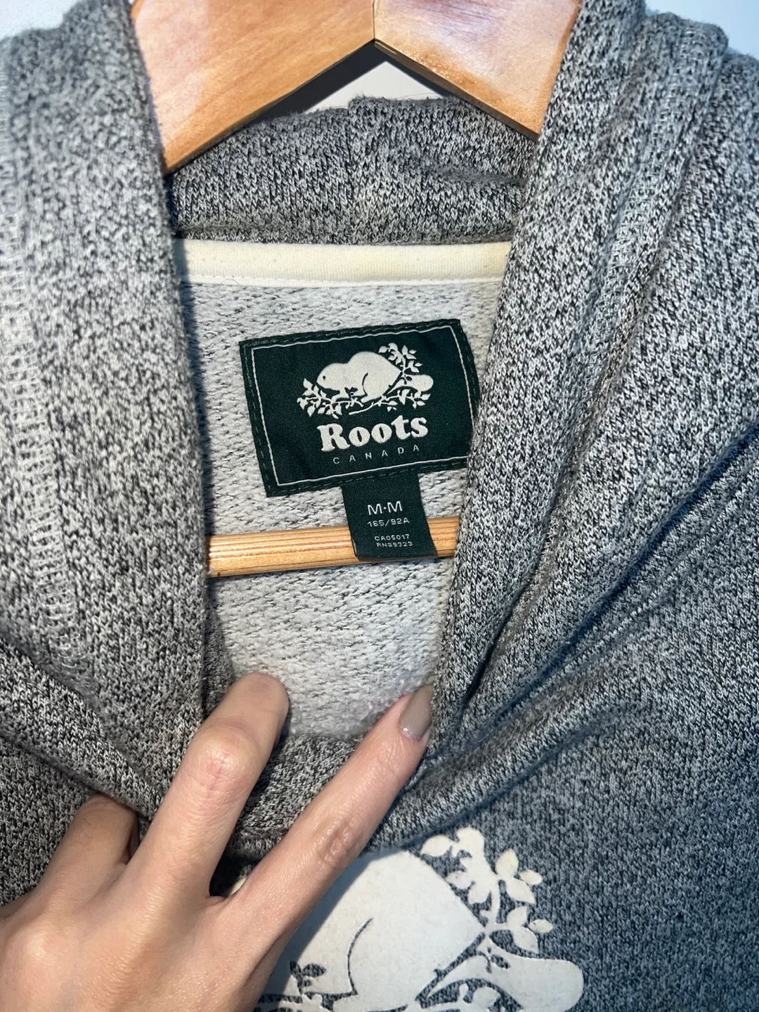 Roots Grey Hoodie size M image indicator(3)