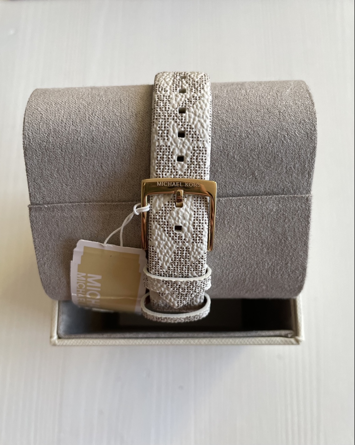 Michael Kors Women's Leather Watch - photo 2