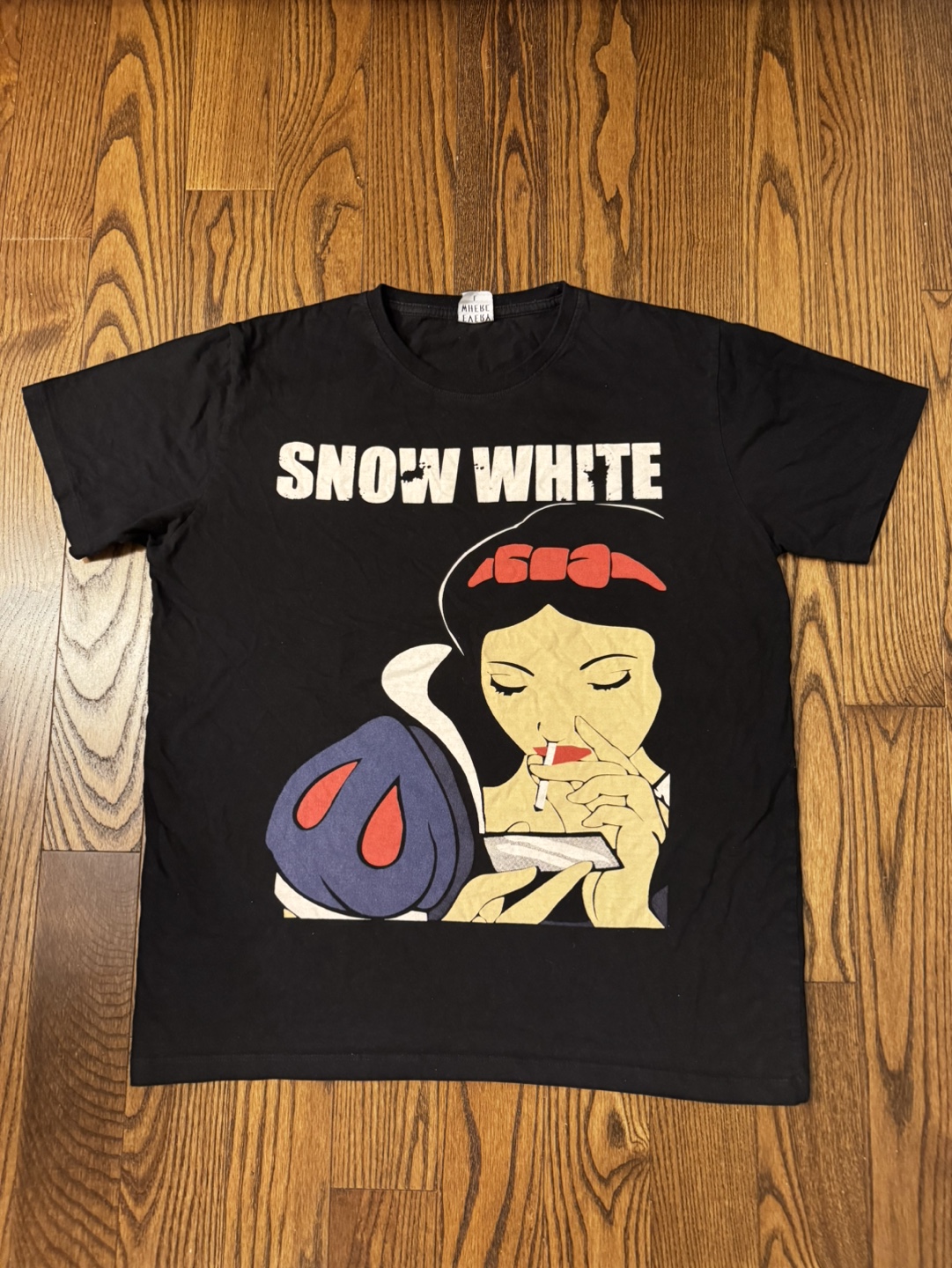 Vintage Snow White Tee T Shirt