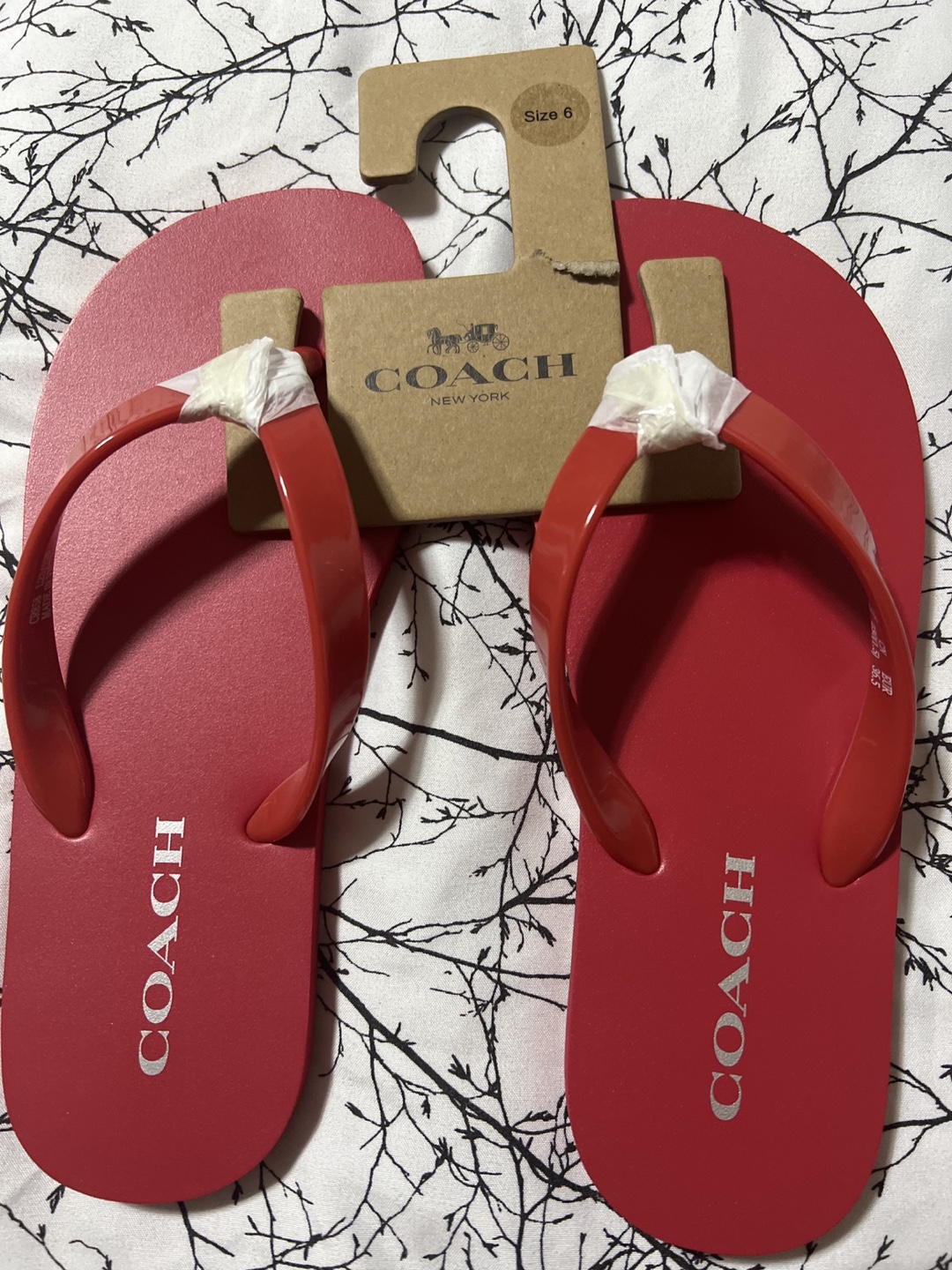 Coach Women Red Flip Flops Size 6 - photo 2