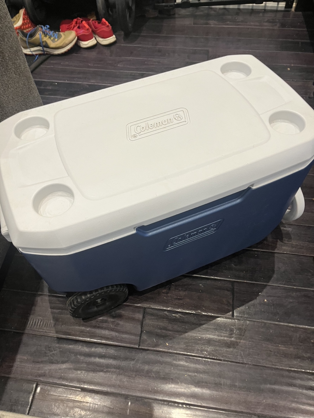 Coleman 62 Quart Wheel cooler 🧡