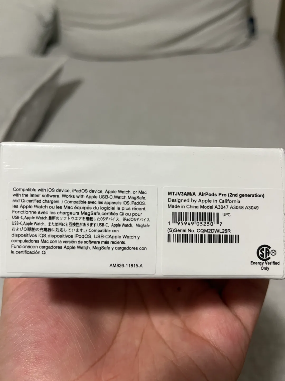 Apple AirPods Pro (2nd generation) with MagSafe Charging Case image indicator(3)