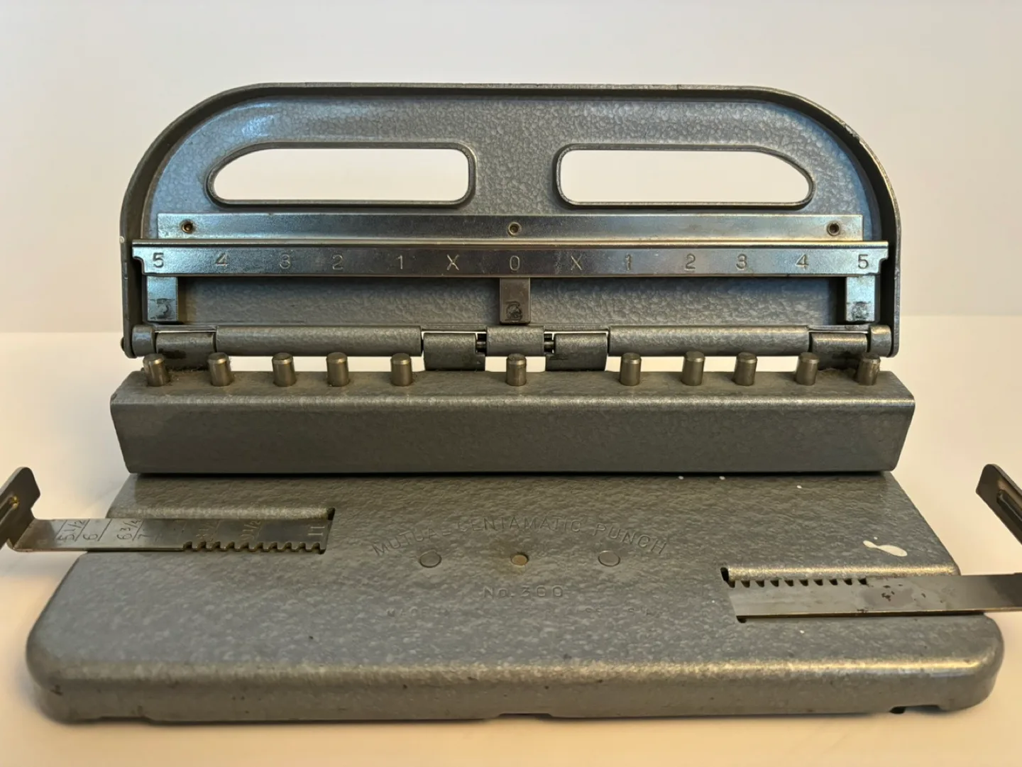 Vintage Mutual Centamatic Punch No. 300 image indicator(2)