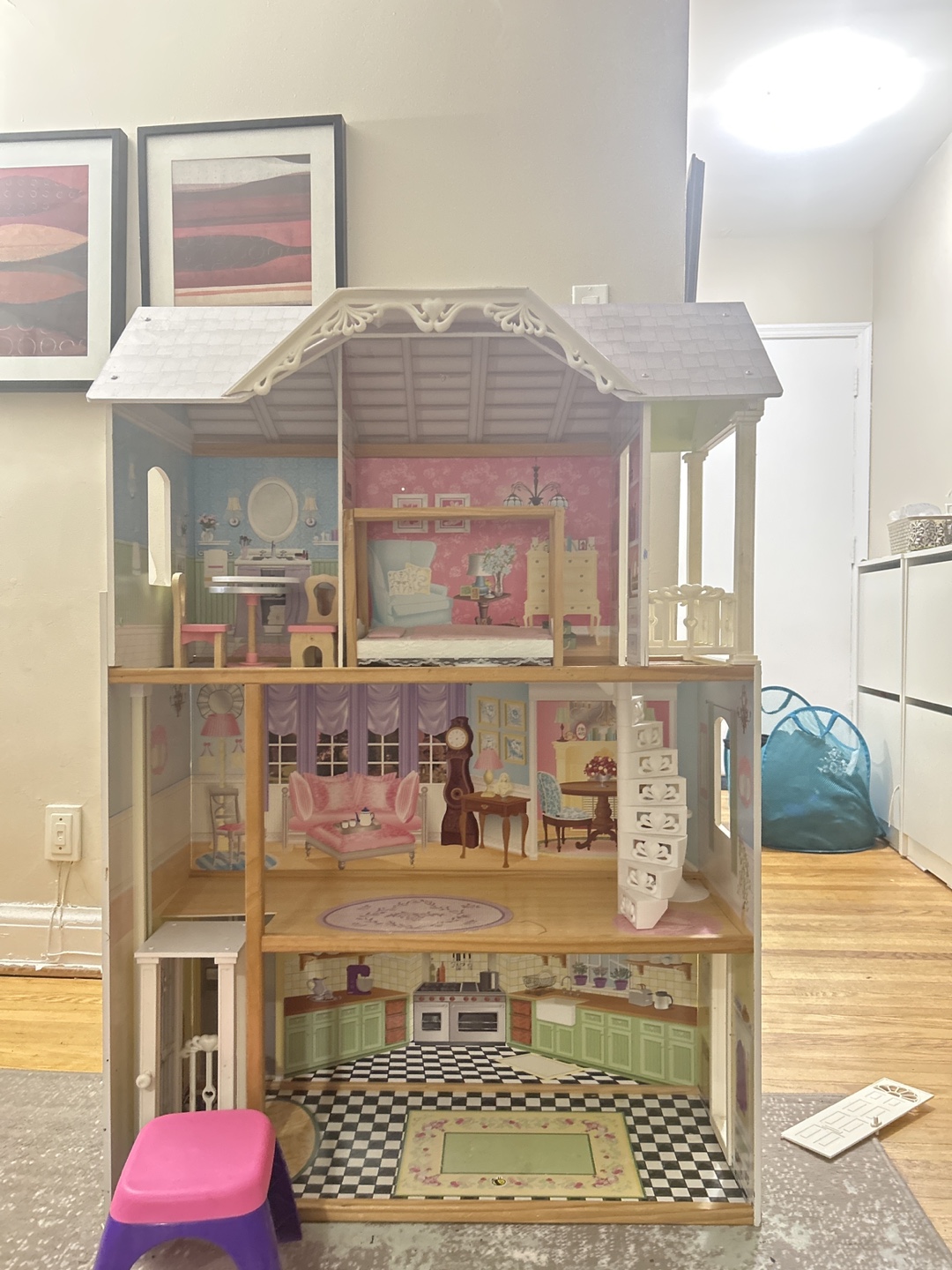 Kidkraft Dollhouse