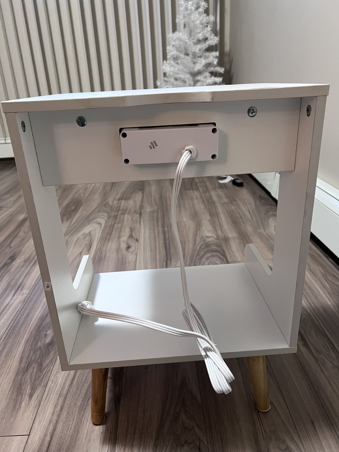 2x Nightstands with Outlets and USB Ports - photo 5
