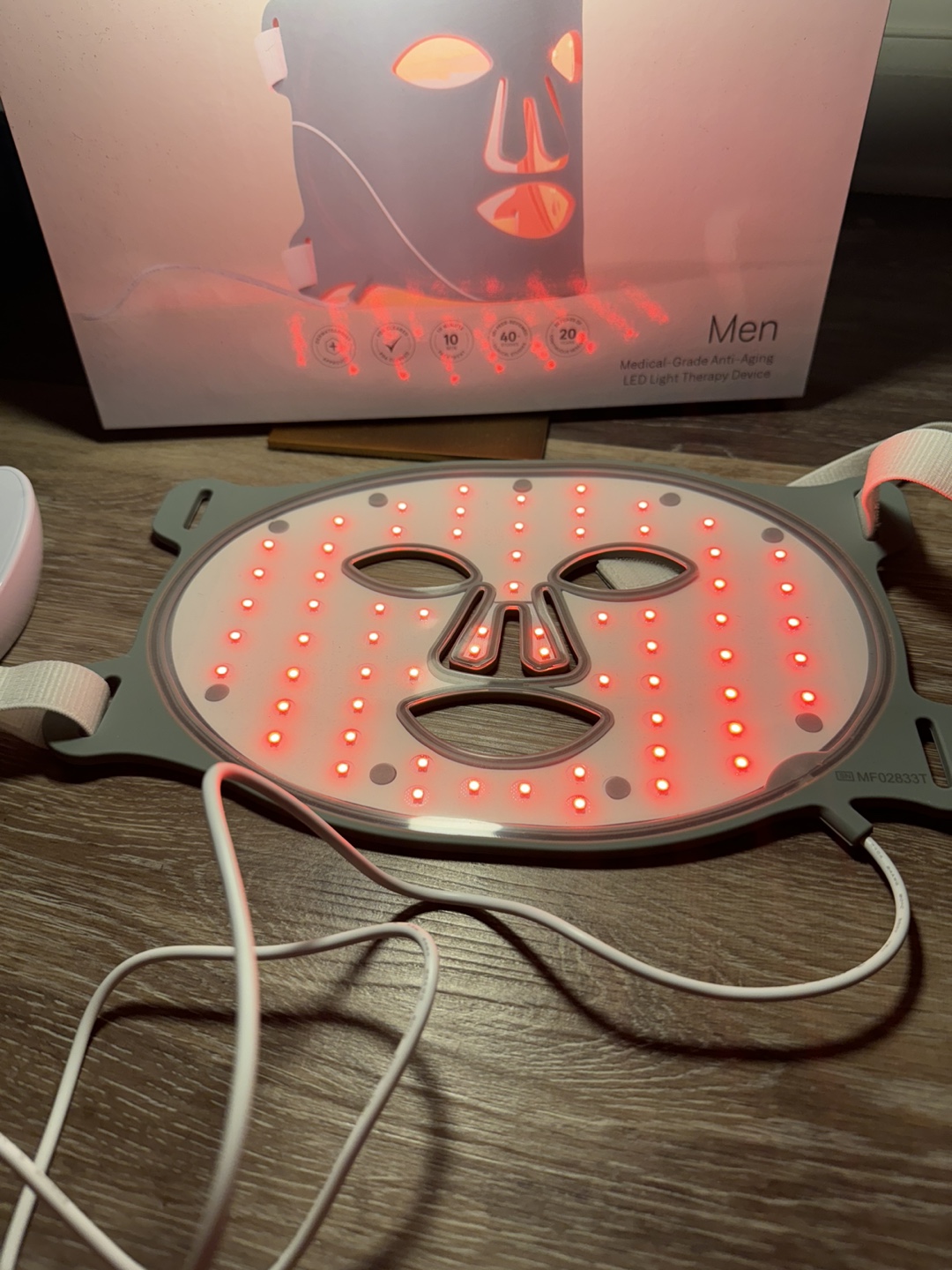 OmniLux Men LED Light Therapy Device - photo 3