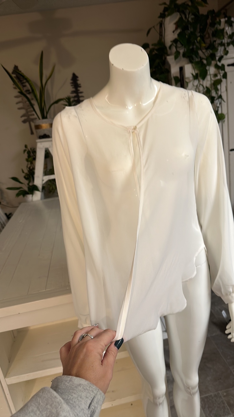 White Long Sleeve Blouse with Open Back - photo 5