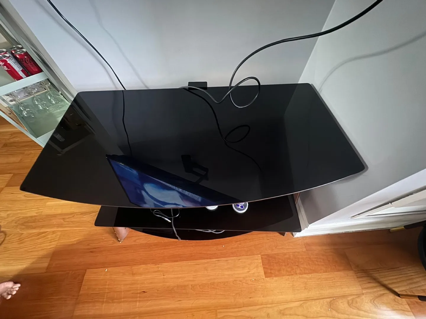 Black Glass TV Stand image indicator(4)