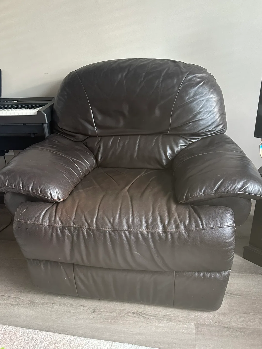 Brown Leather Recliner couch thumbnail