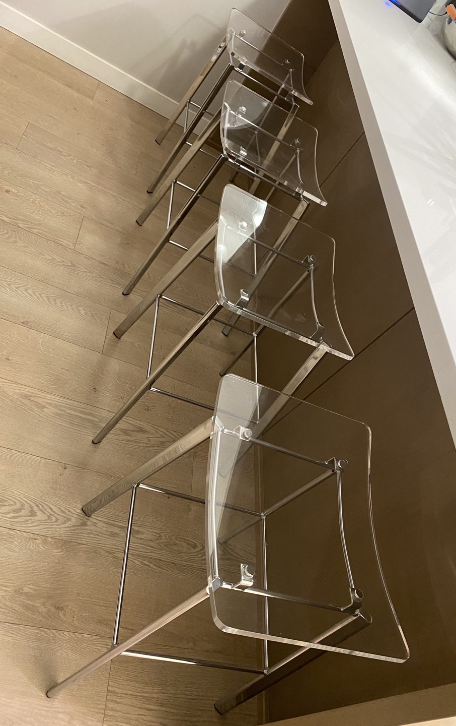 Set of 4 Clear Acrylic Bar Stools - photo 4