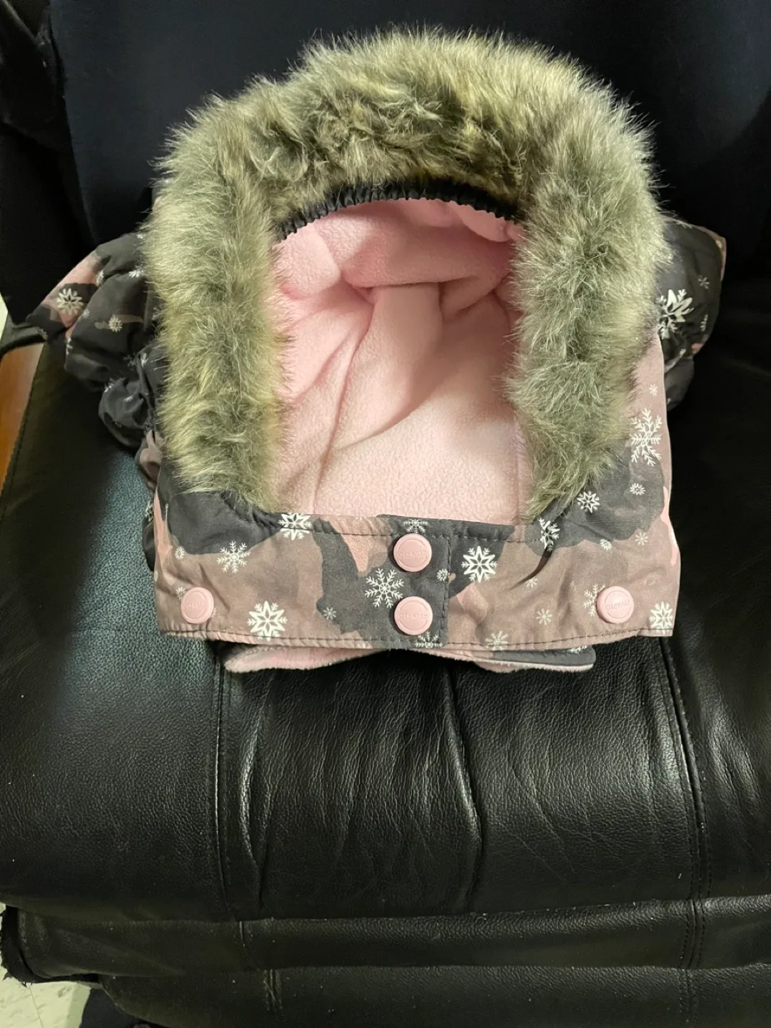 baby Oshkosh winter jacket image indicator(4)