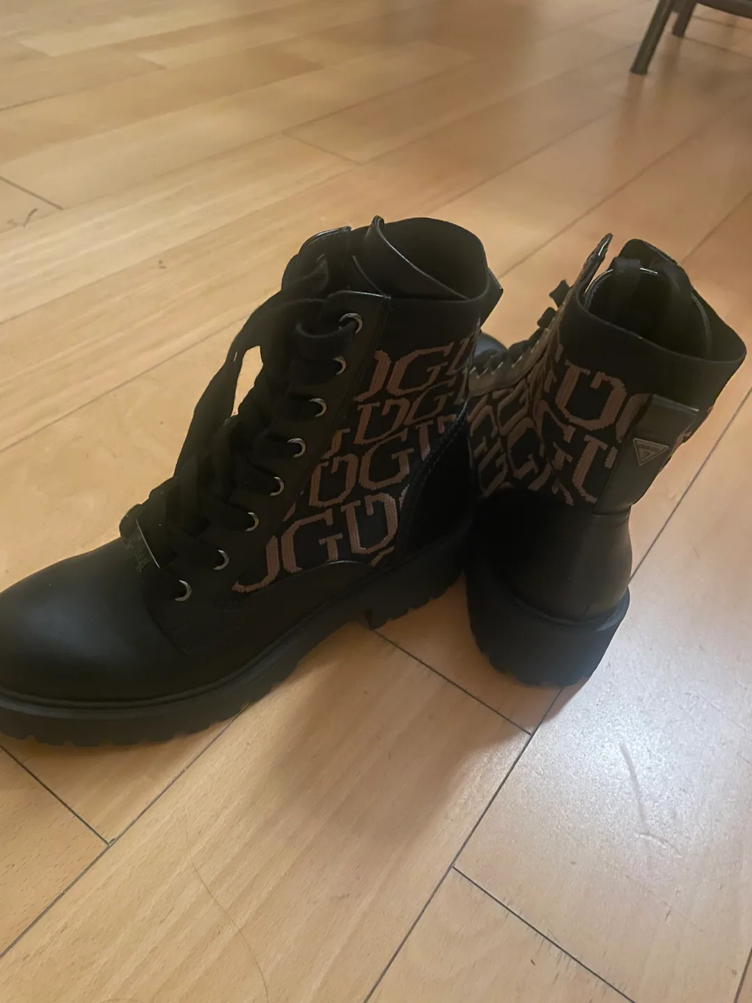 New Guess Black Boots thumbnail