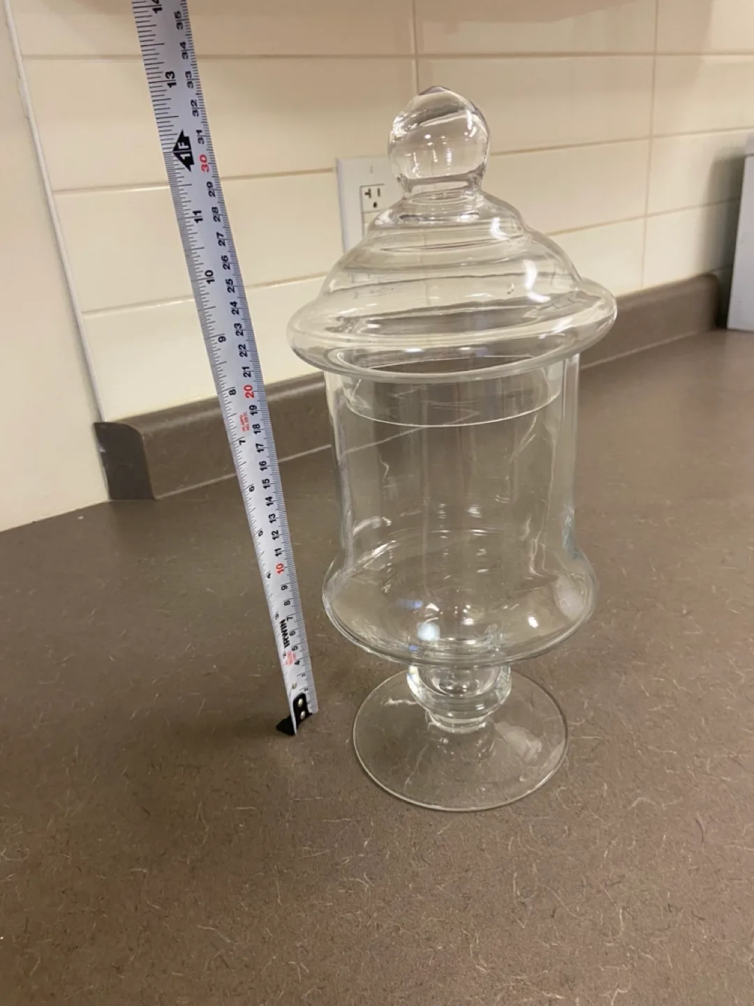 Large Glass Candy Jar image indicator(2)