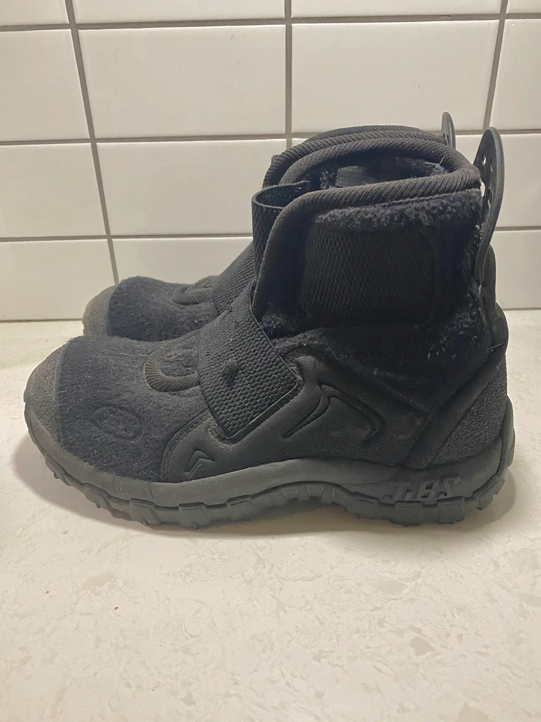 Women’s Winter Boots image indicator(2)