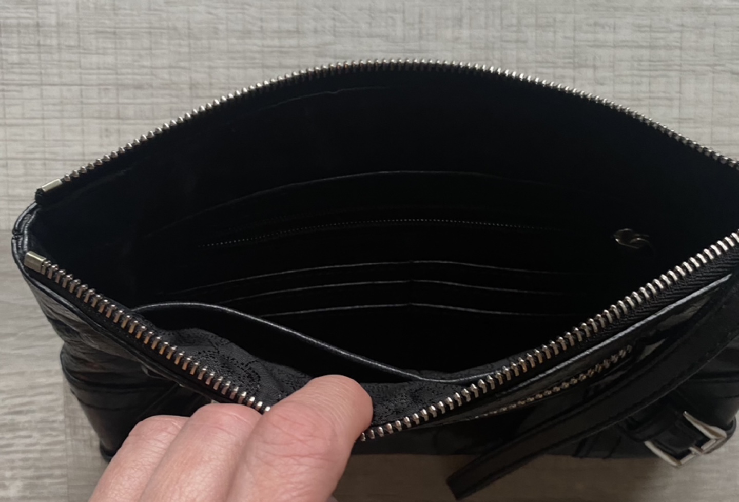 Michael Kors Black Clutch-NEW - photo 3