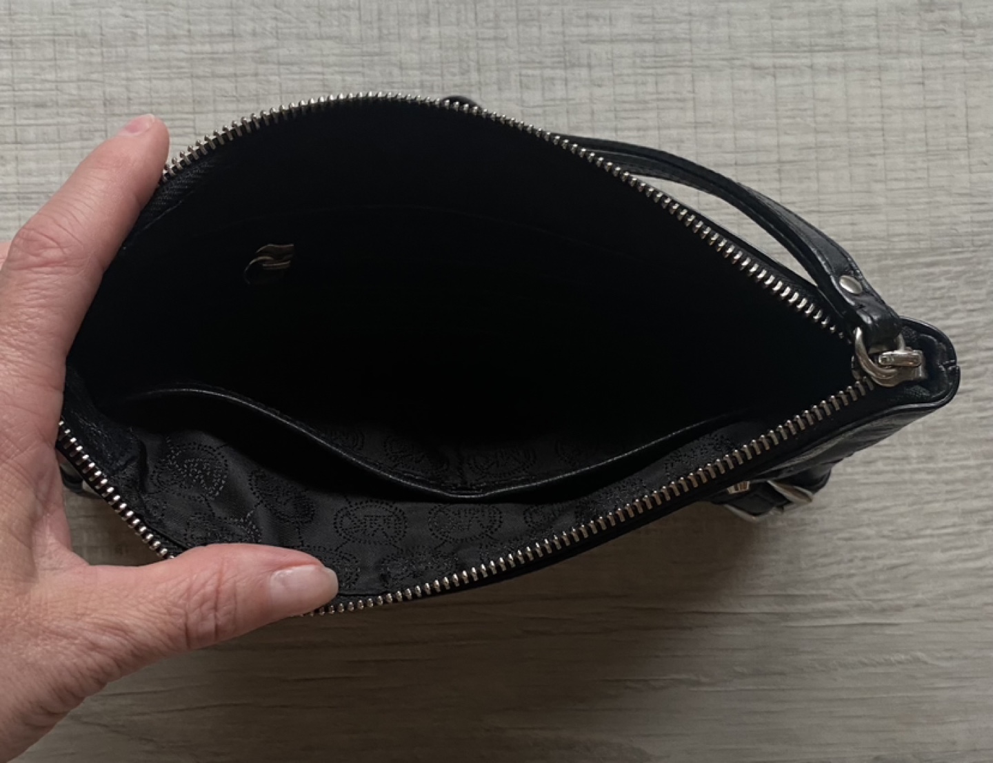 Michael Kors Black Clutch-NEW - photo 4