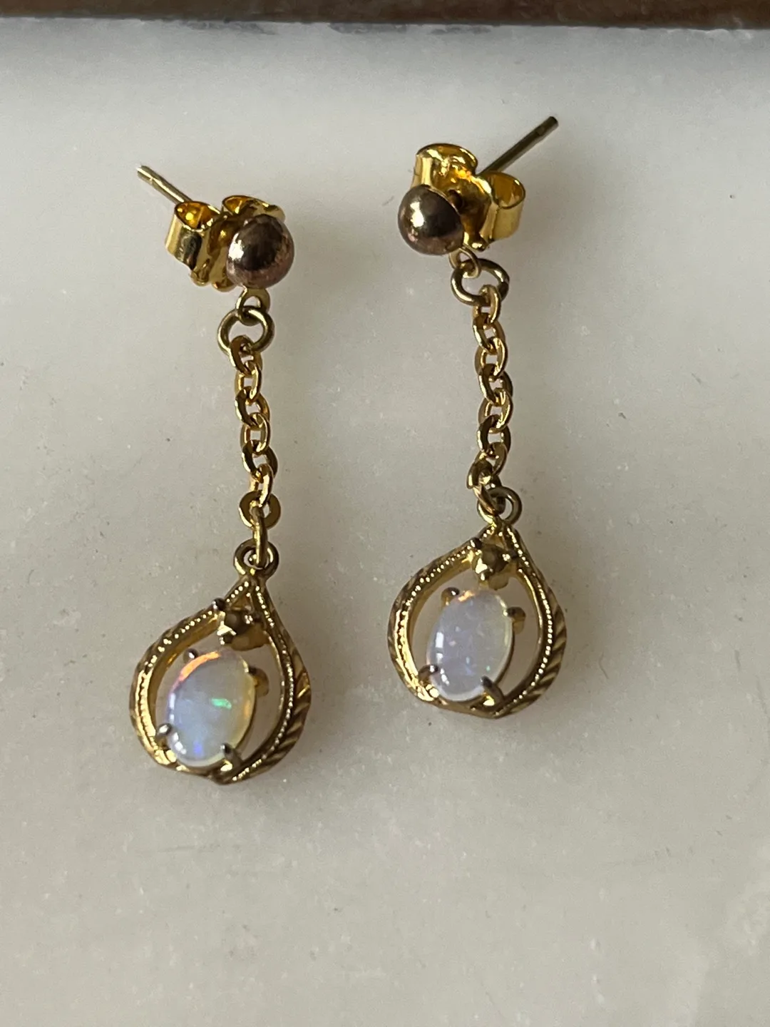 Australian Opal Dangle Earrings image indicator(6)