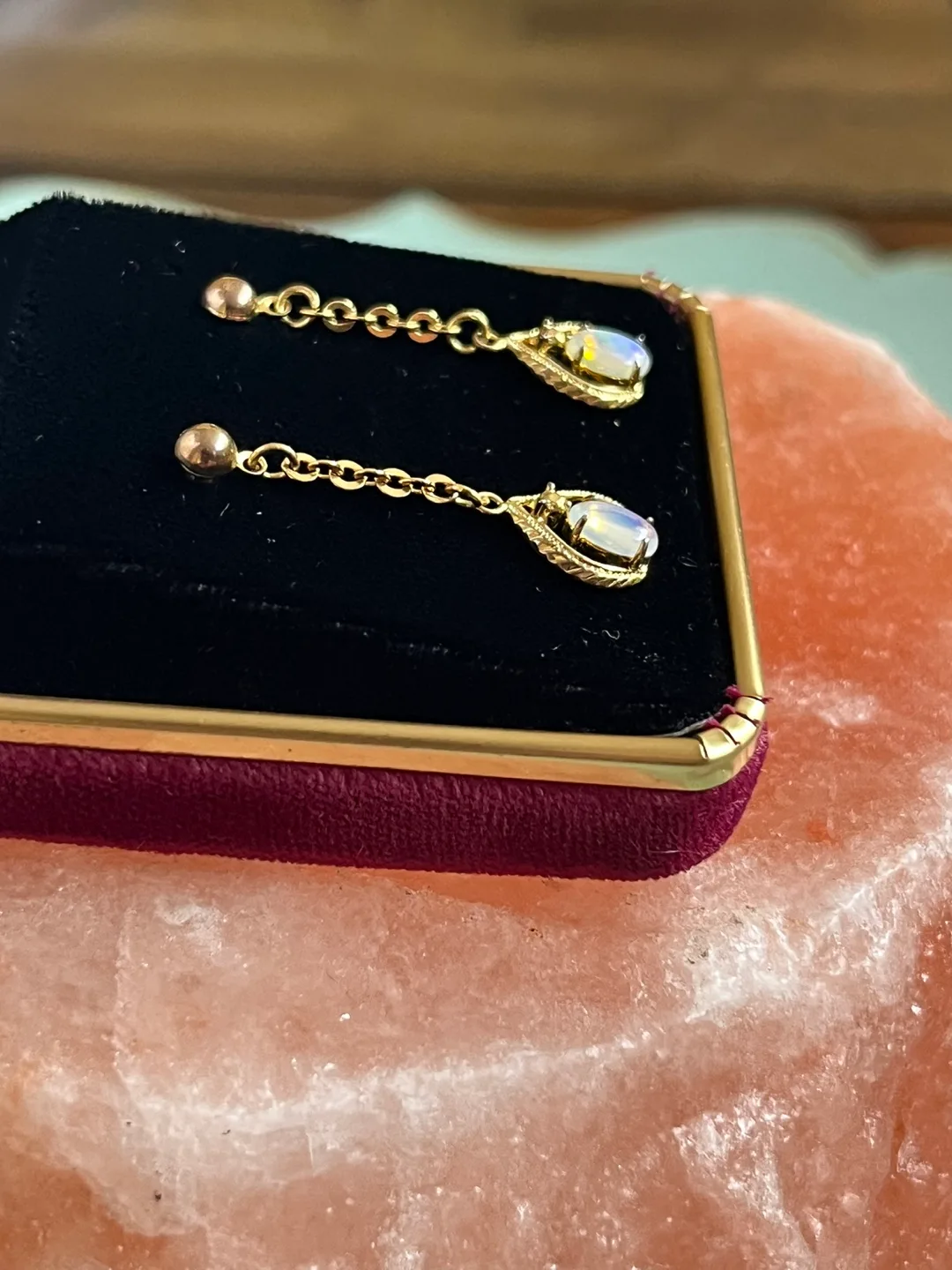 Australian Opal Dangle Earrings image indicator(4)