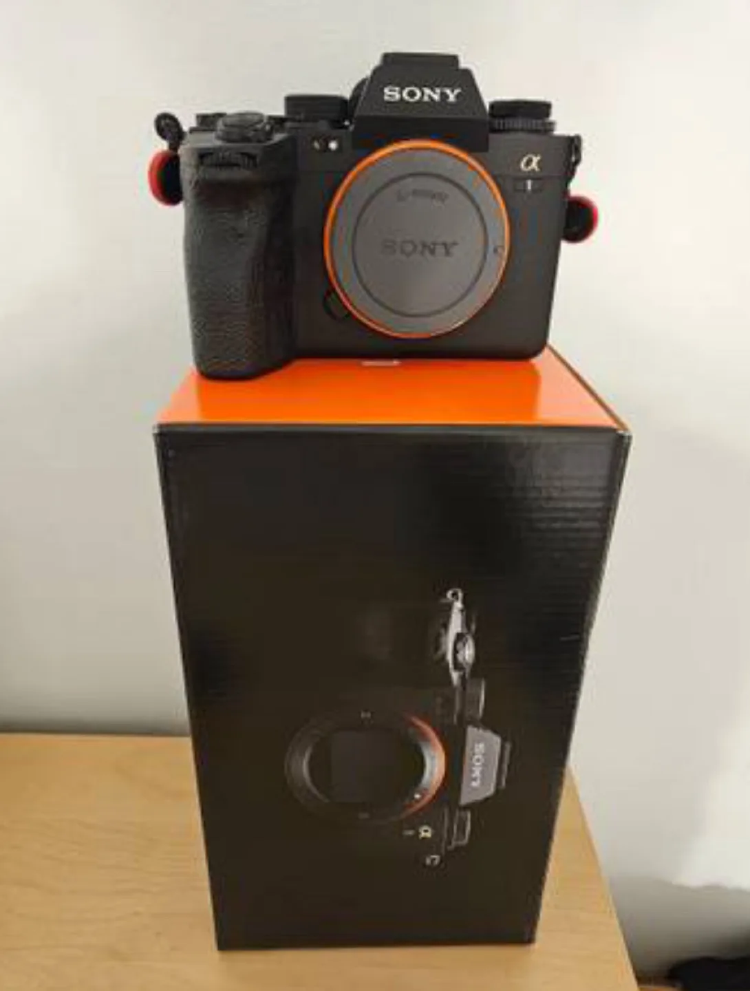 Sony Alpha a1 Full-Frame Mirrorless Camera (Body Only) image indicator(2)