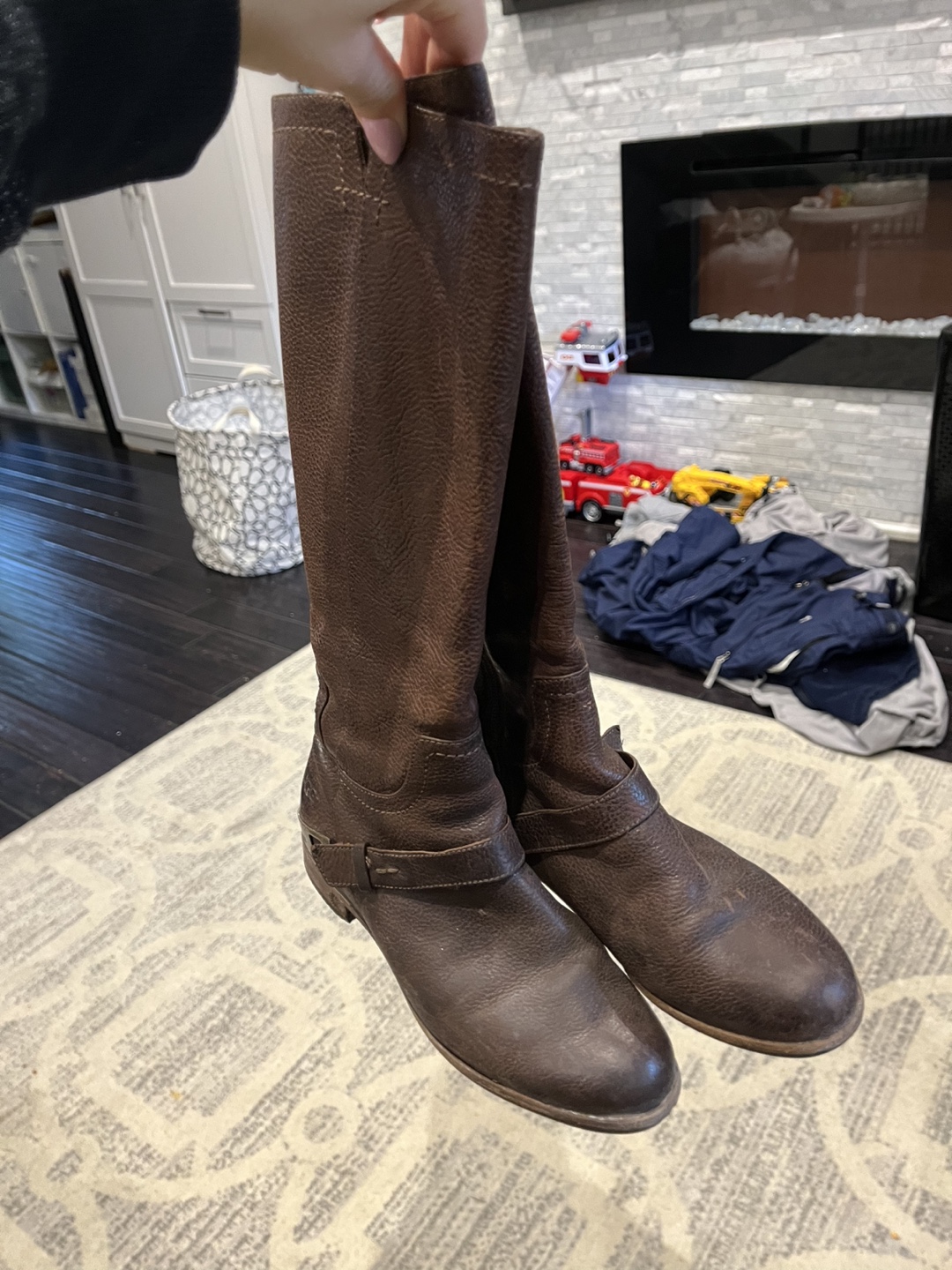 UGG Women's Brown Leather Riding Boots - photo 5