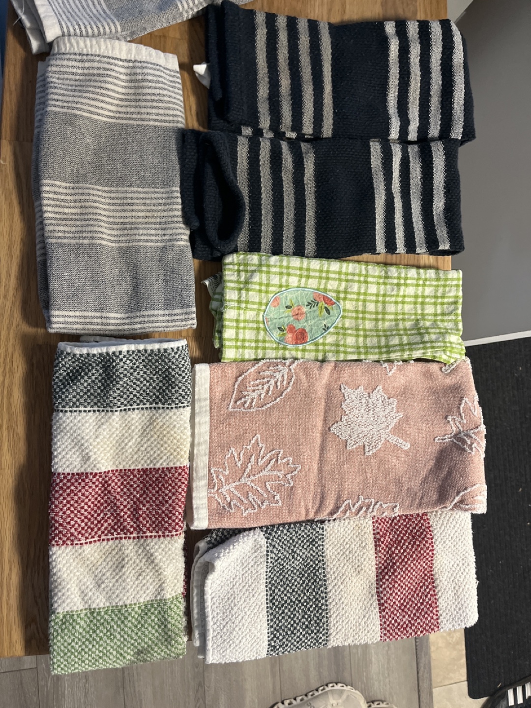 Set of 8 Kitchen Tea Towels