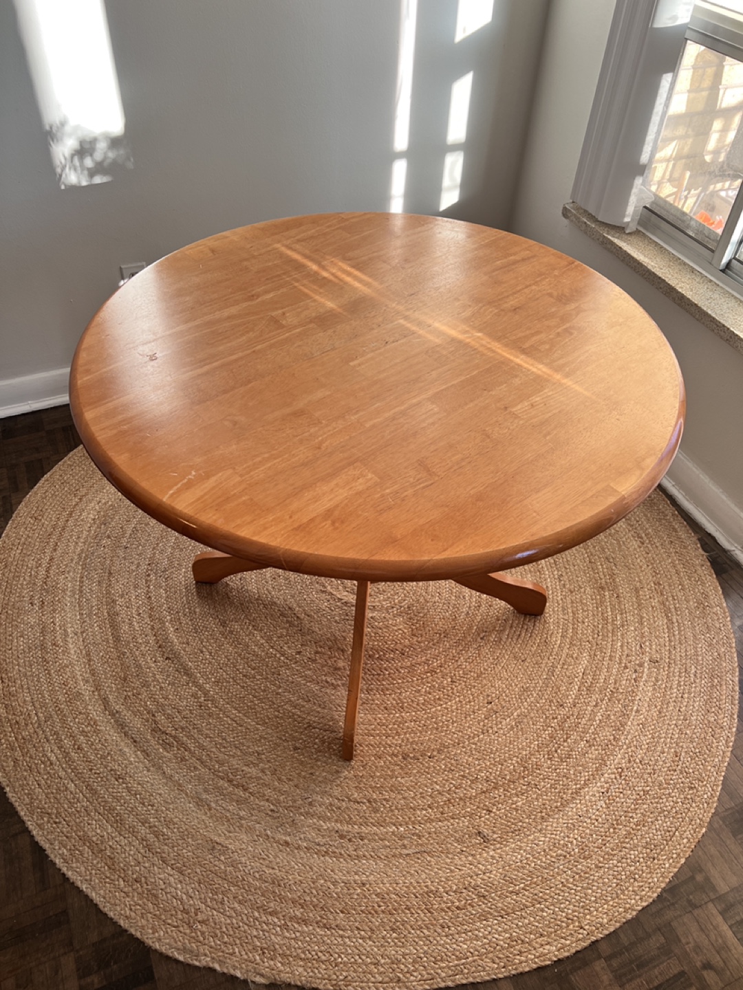 Round Wooden Dining Table - photo 3