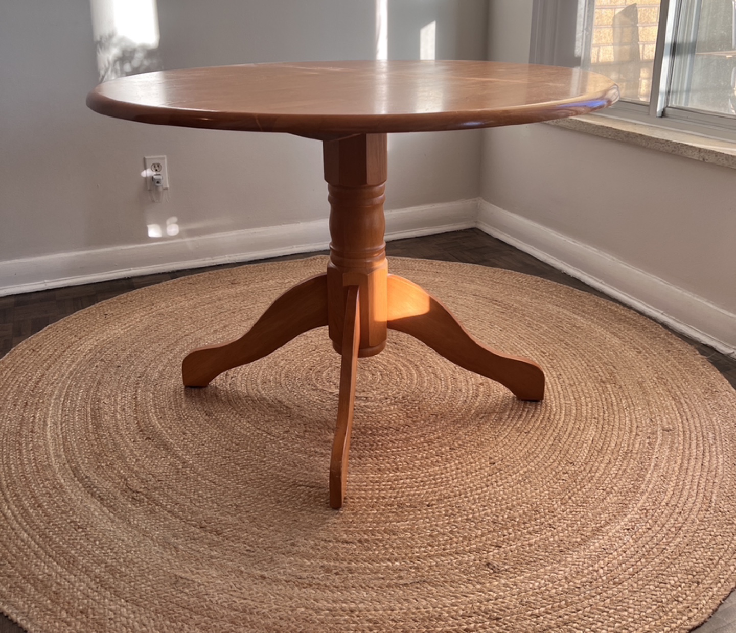 Round Wooden Dining Table - photo 2