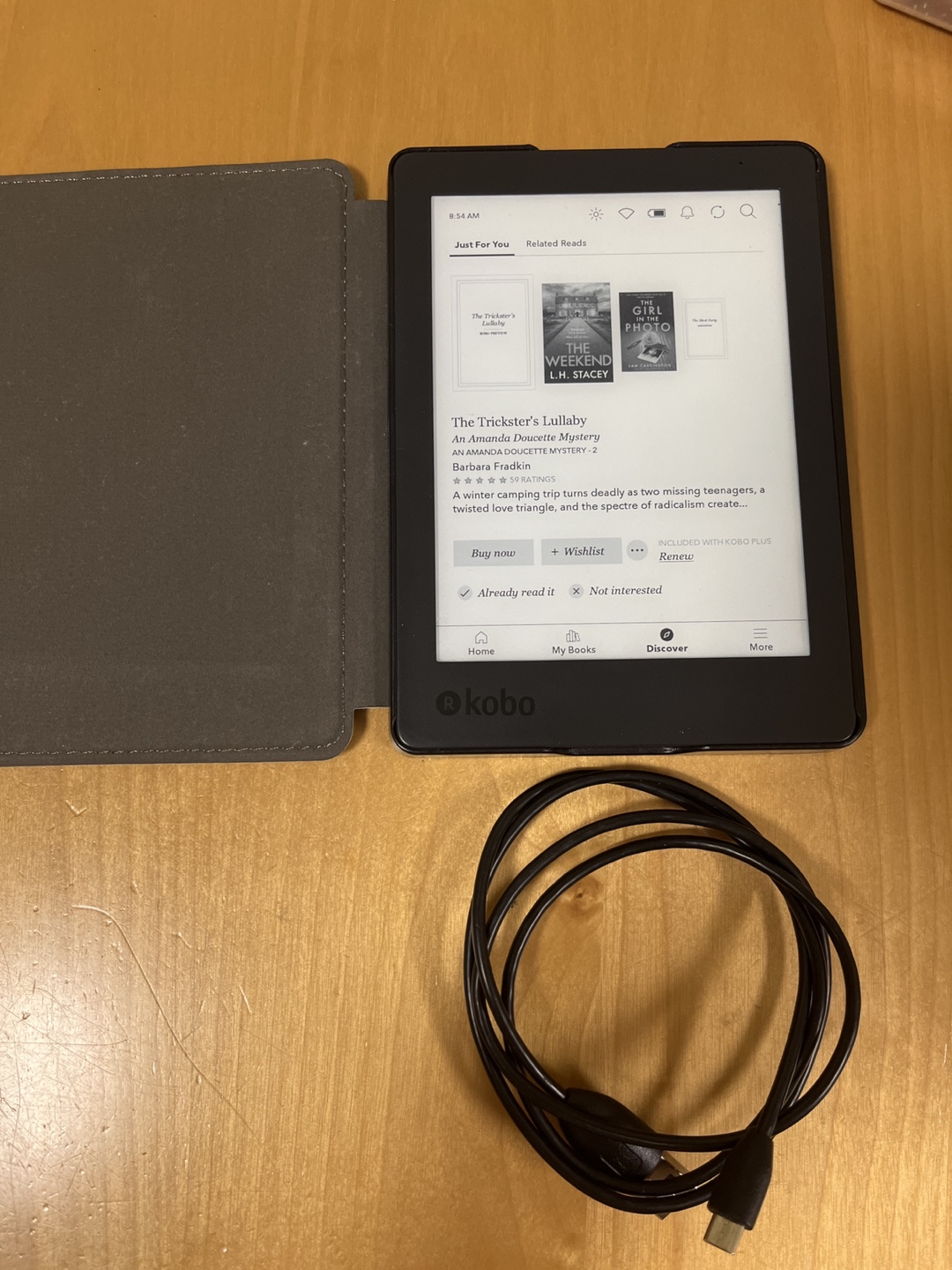 Kobo Ereader with case and charger - photo 2
