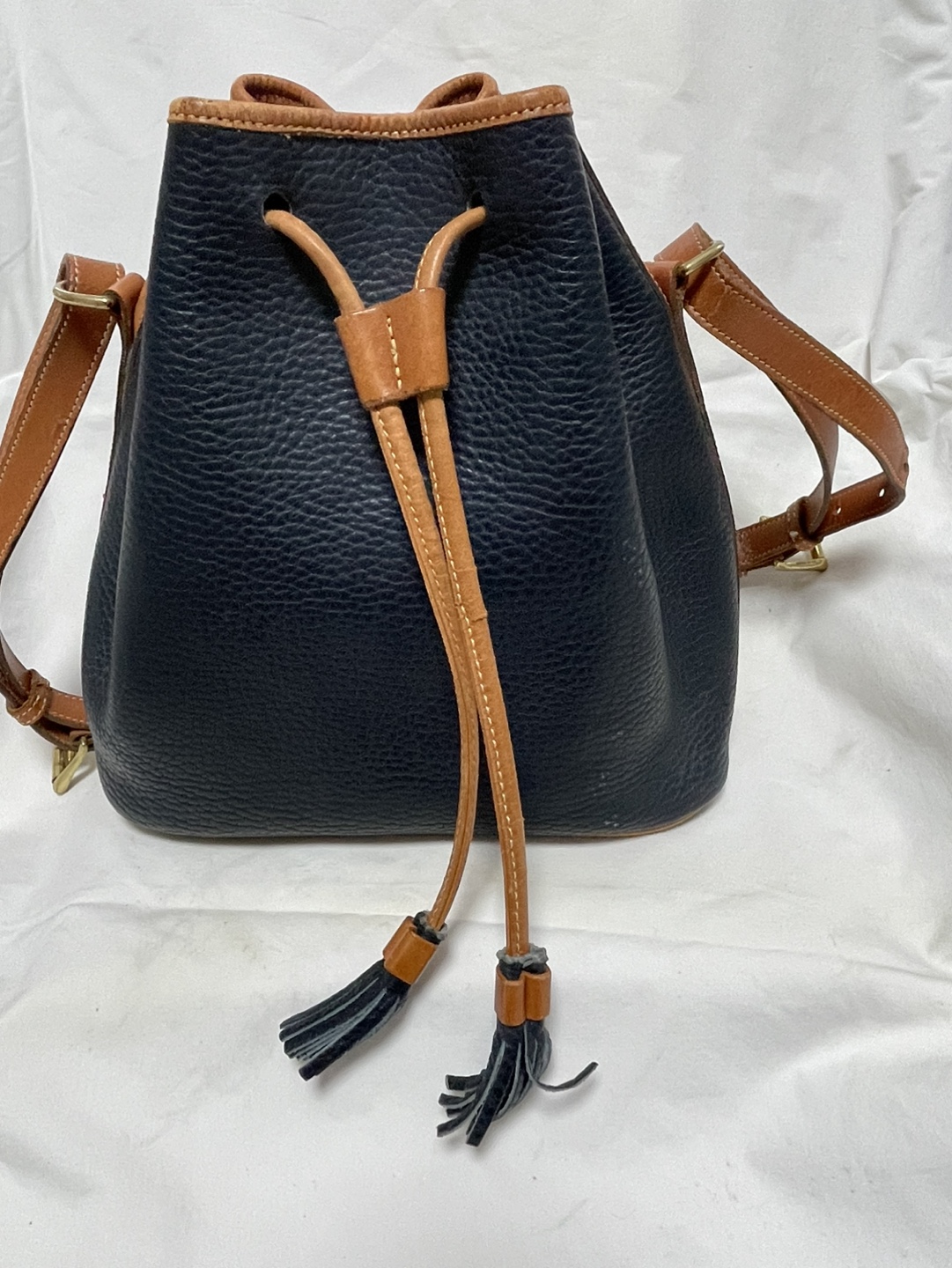 Dooney & Bourke Leather Bucket Bag - photo 2