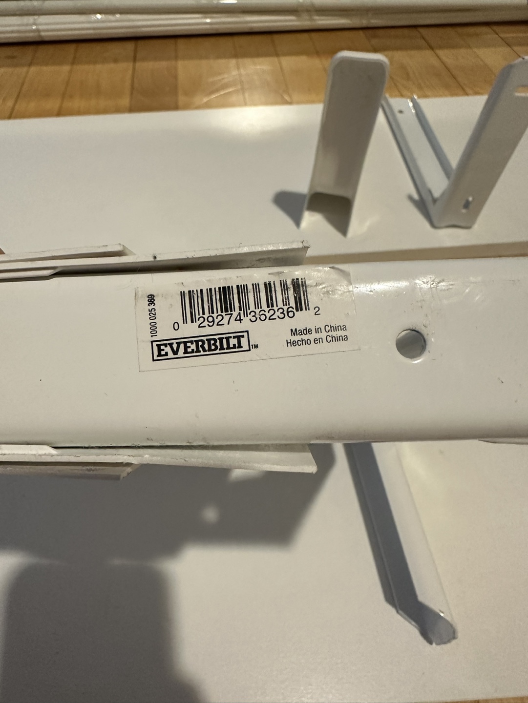 Free: 3 shelves and mounting brackets - photo 4