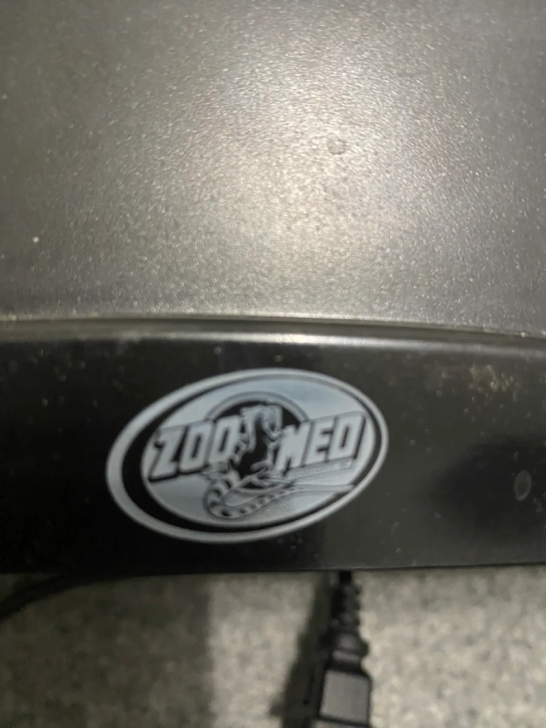 Zoo Med Mini Combo Deep Dome Dual Lamp Fixture image indicator(3)