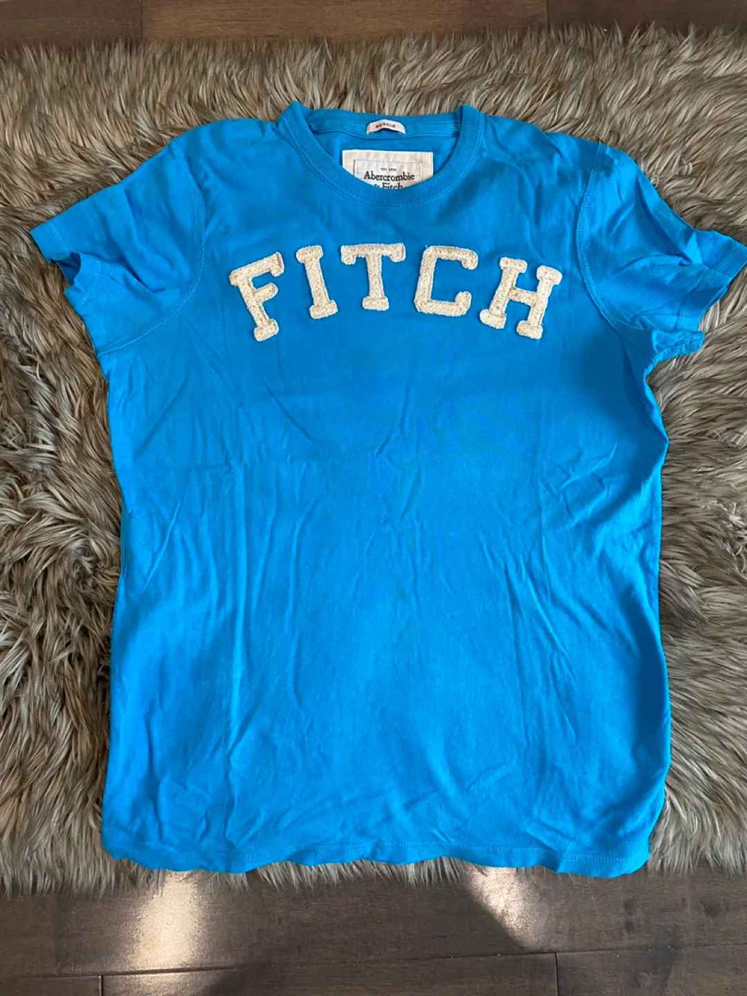 4 T-Shirt Bundle - A&F / Hollister thumbnail