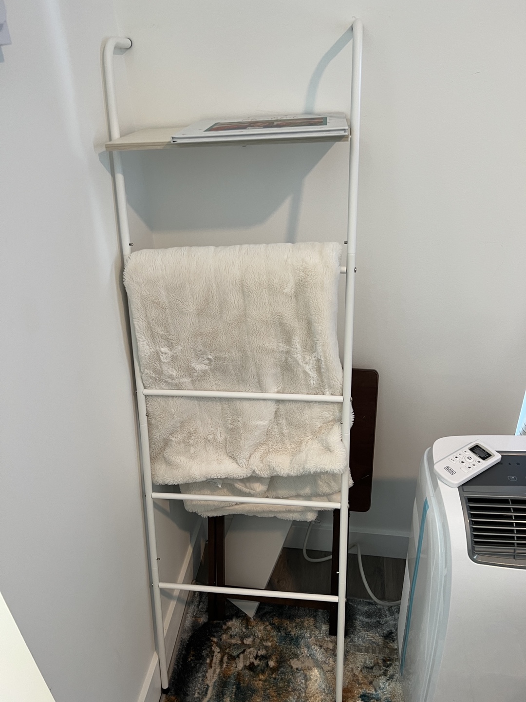 White Ladder Shelf - photo 3