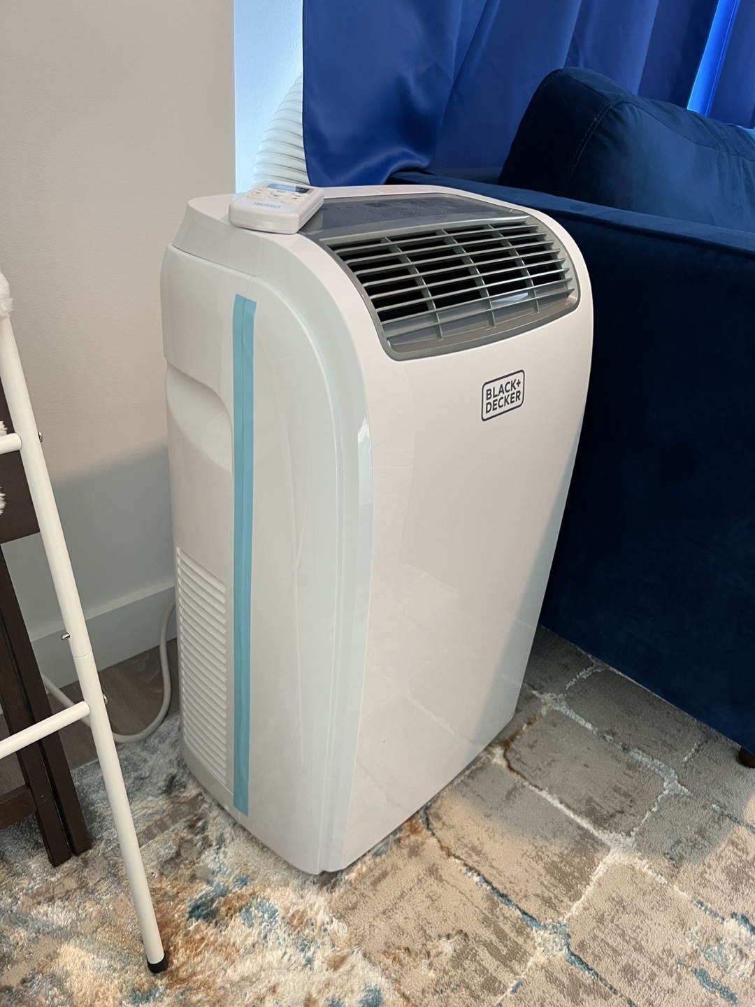 Black + Decker Portable Air Conditioner - photo 2