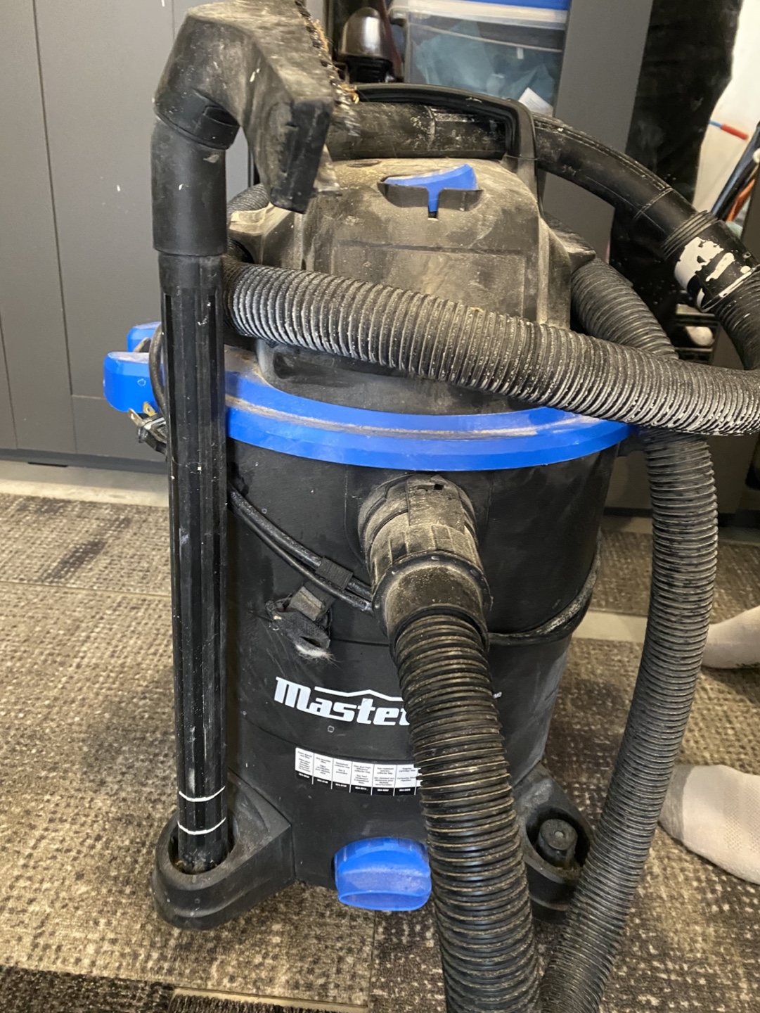 MasterVac Wet/Dry Vacuum - photo 2
