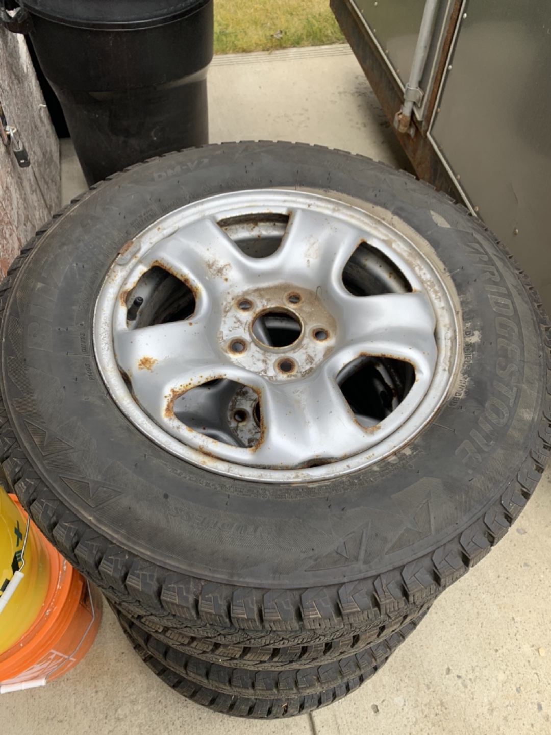 Set of 4 Winter Tires & Rims - photo 4