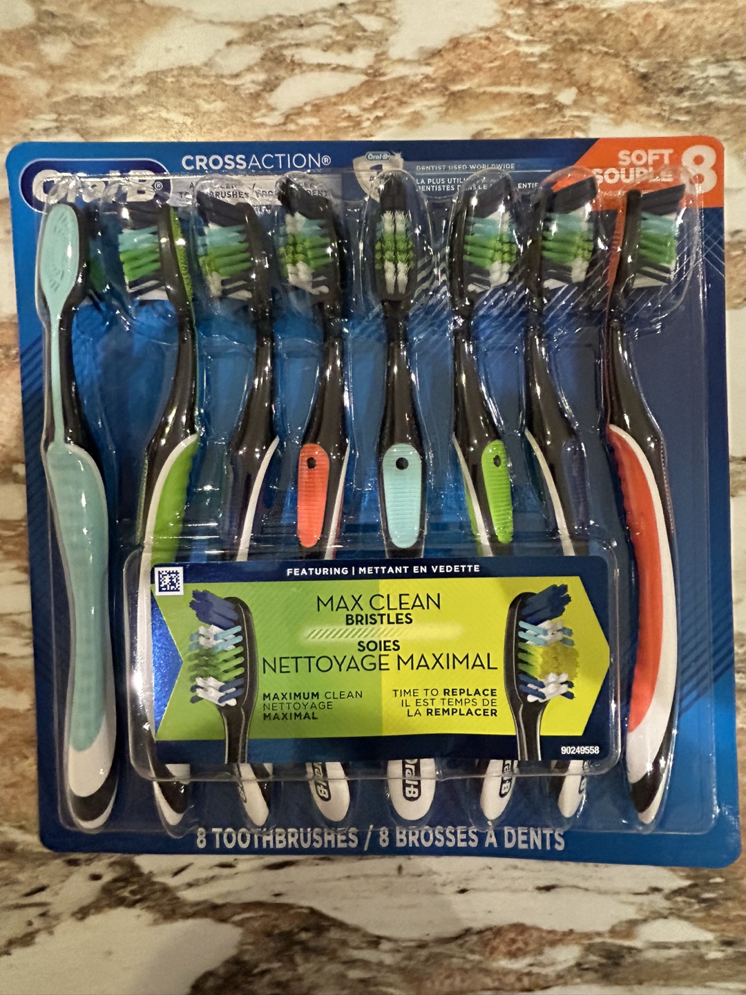 Oral-B CrossAction Soft Toothbrushes (8 Pack)