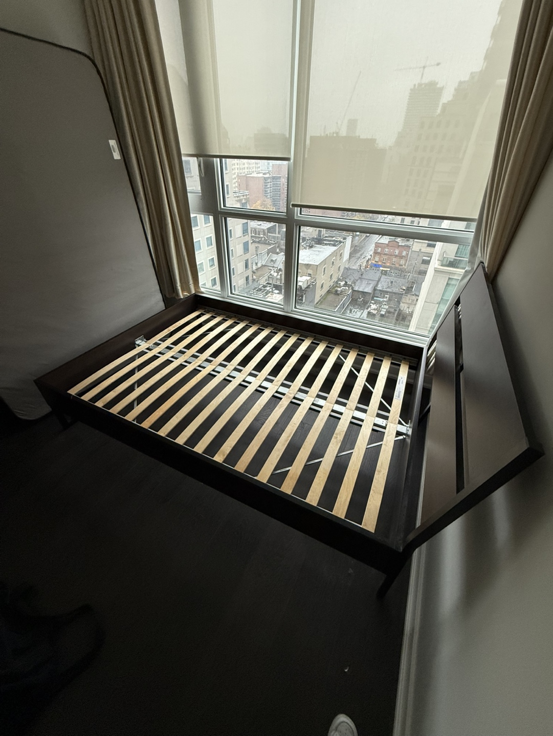 Double Bed Frame with Slatted Base, Great condition Mattress - photo 4