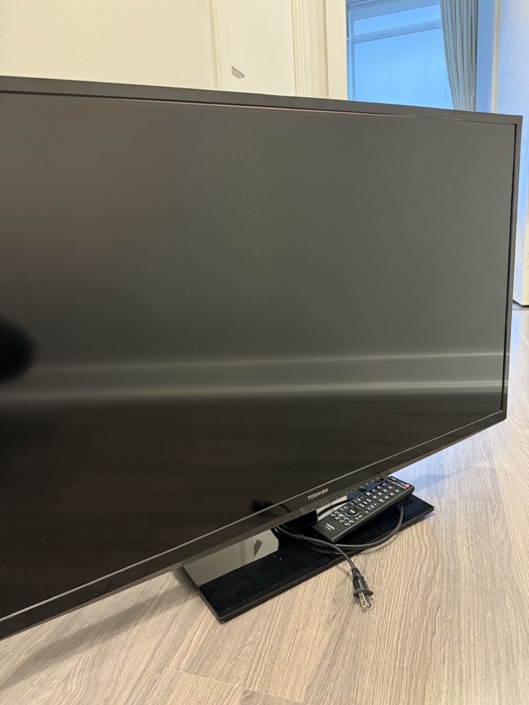 Toshiba 32 inch LED TV