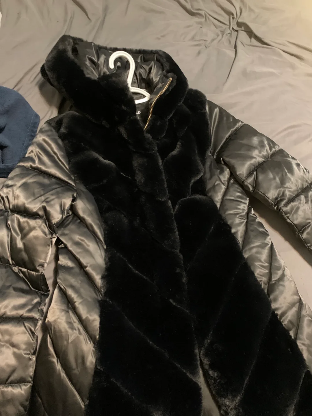Black Puffer Jacket #freecycle image indicator(4)