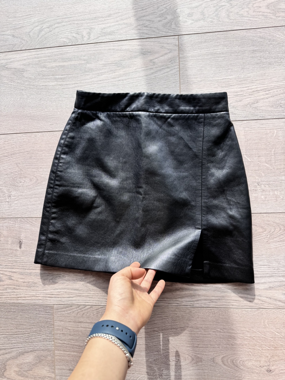 Wilfred Black Leather Mini Skirt - photo 3