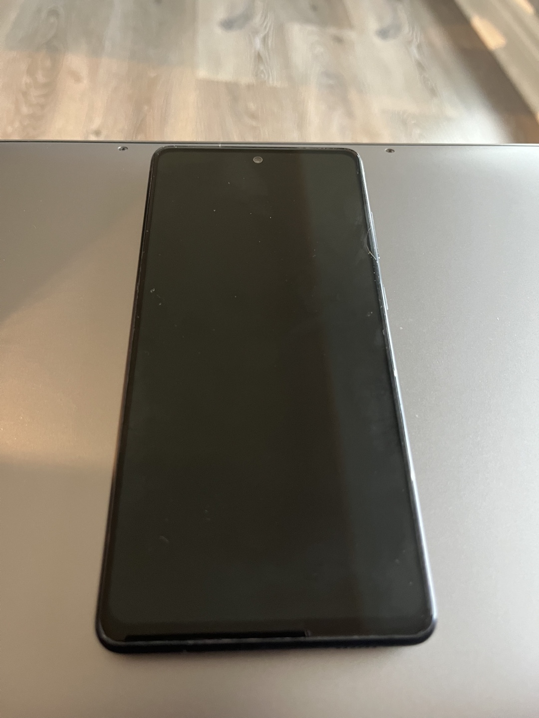 Samsung Galaxy S20 FE - photo 3