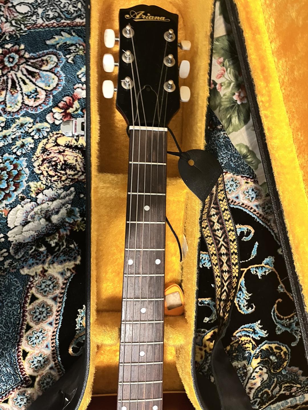 Ariana Acoustic Guitar with Case