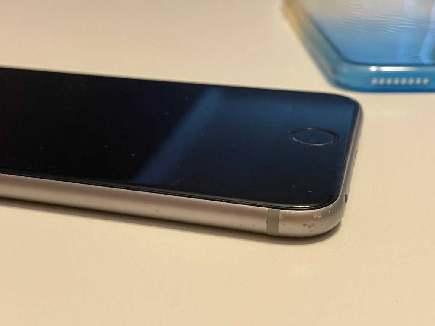 iPhone 6s Plus Unlocked image indicator(5)