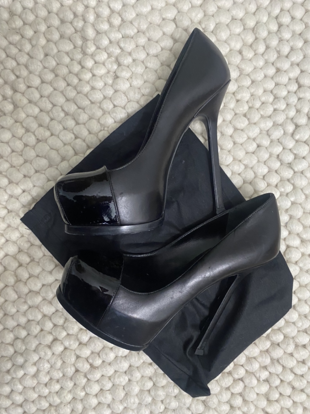 Saint Laurent Black Patent Leather Platform Pumps - photo 4