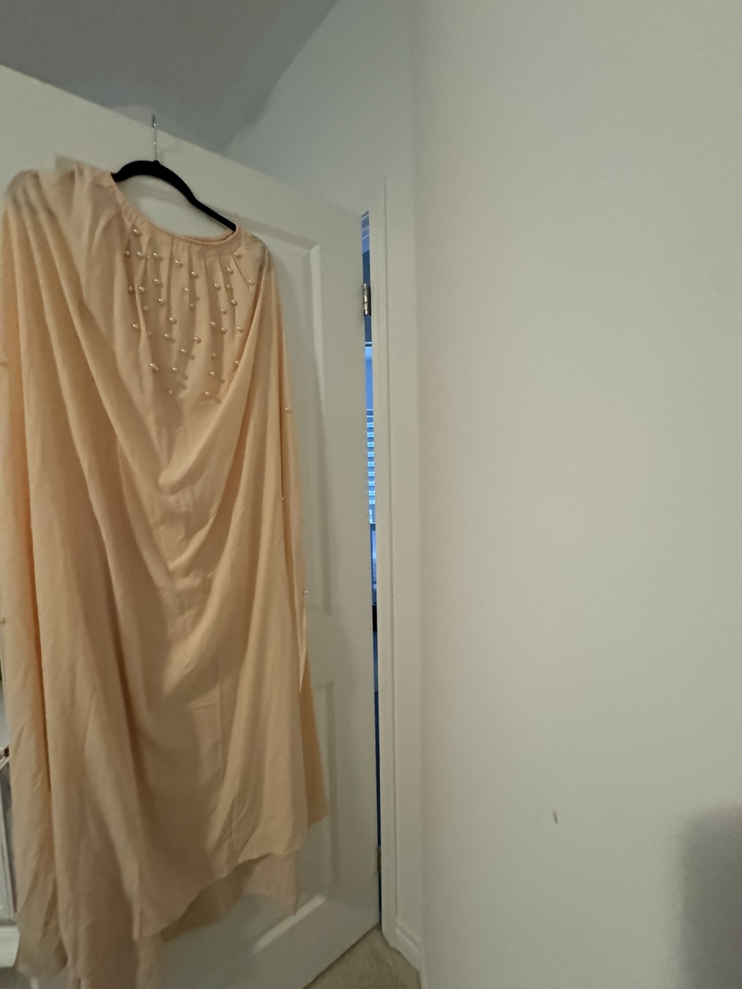 Peach Abaya with Pearl Detail - photo 4