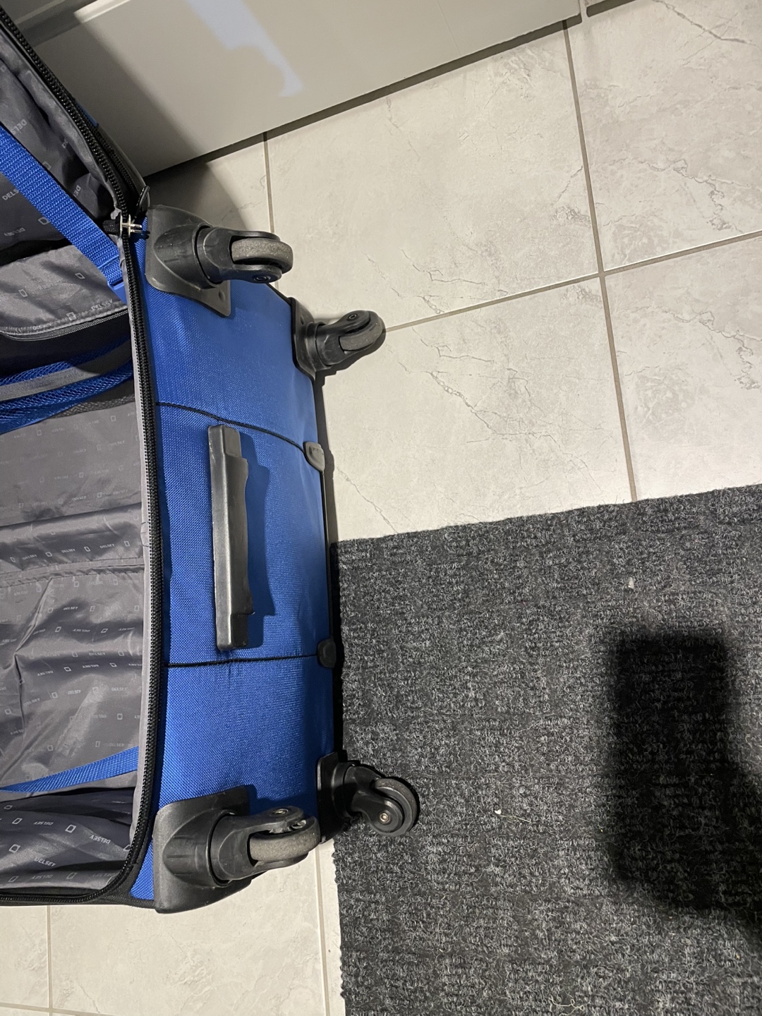 Delsey  Luggage Suitcase - photo 2