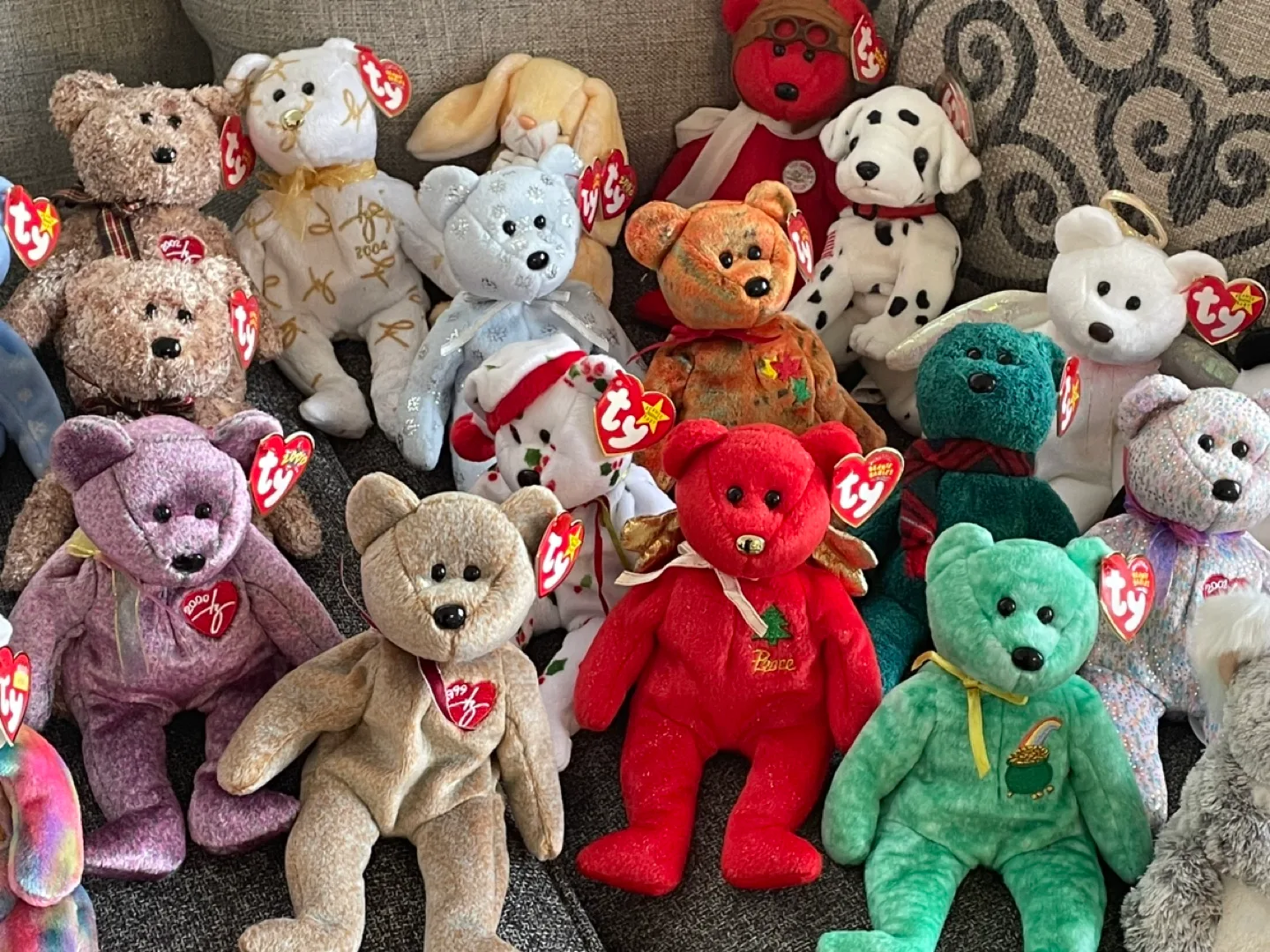 Lot of Beanie Babies thumbnail