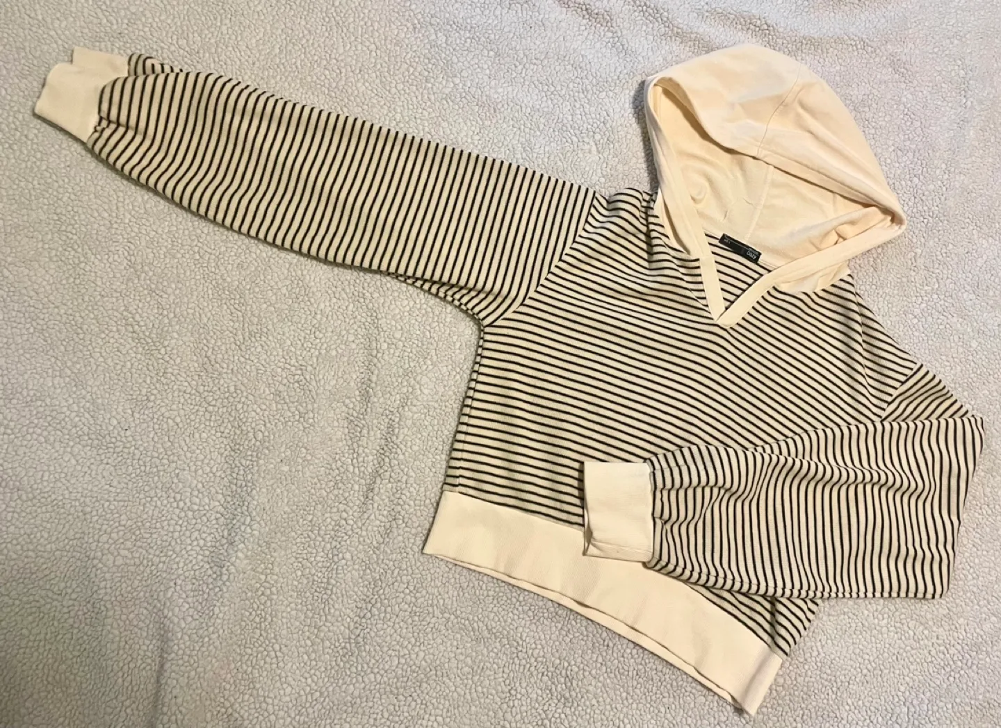 Cropped hoody- $10 thumbnail